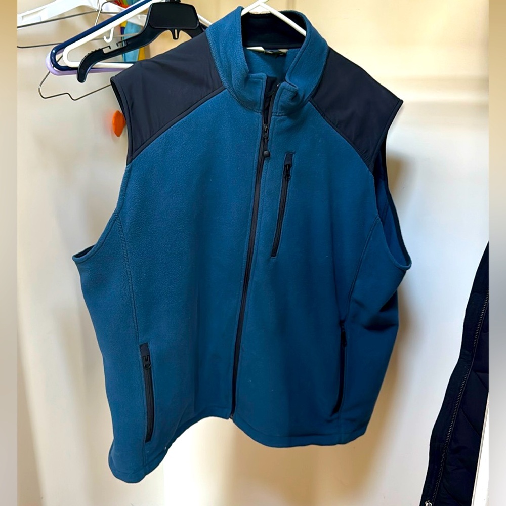Men’s Fleece Vest XL